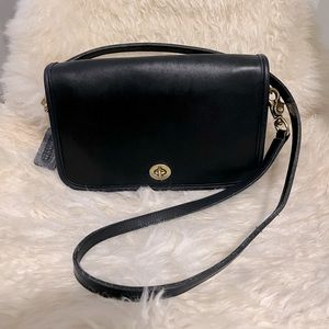 Vintage Coach Pocket Purse Crossbody Bag Navy Blue